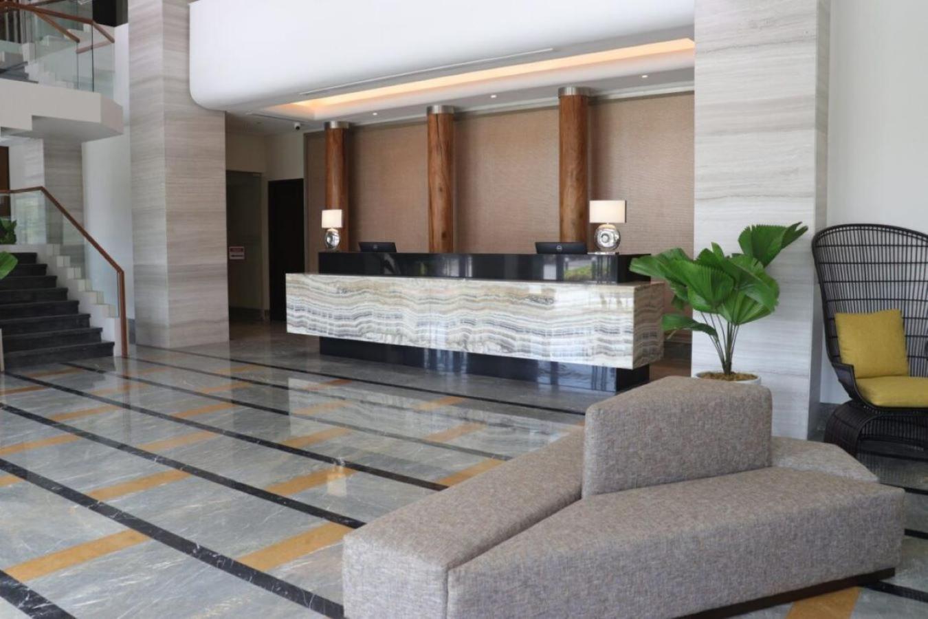 The Aurora Subic Hotel Managed By Hii Olongapo Eksteriør bilde